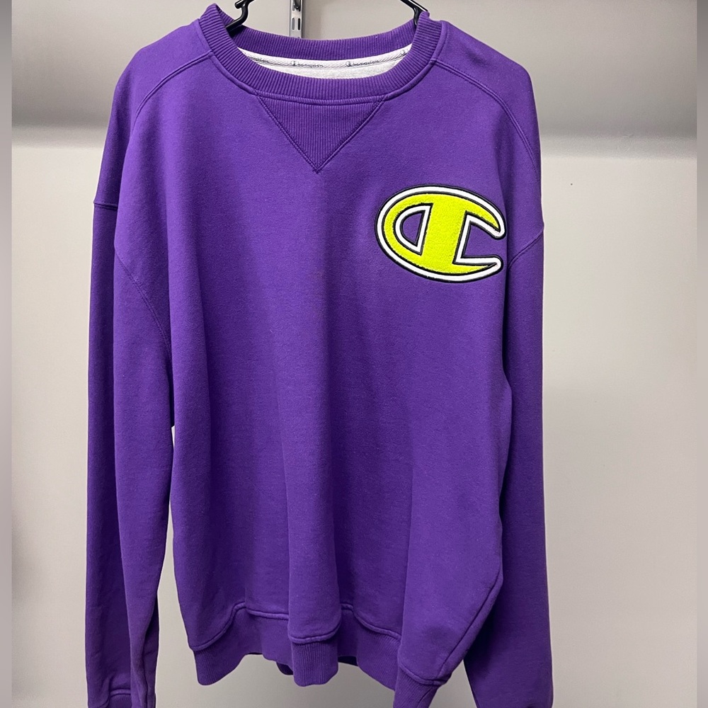 Men’s Champion Crewneck Sweatshirt